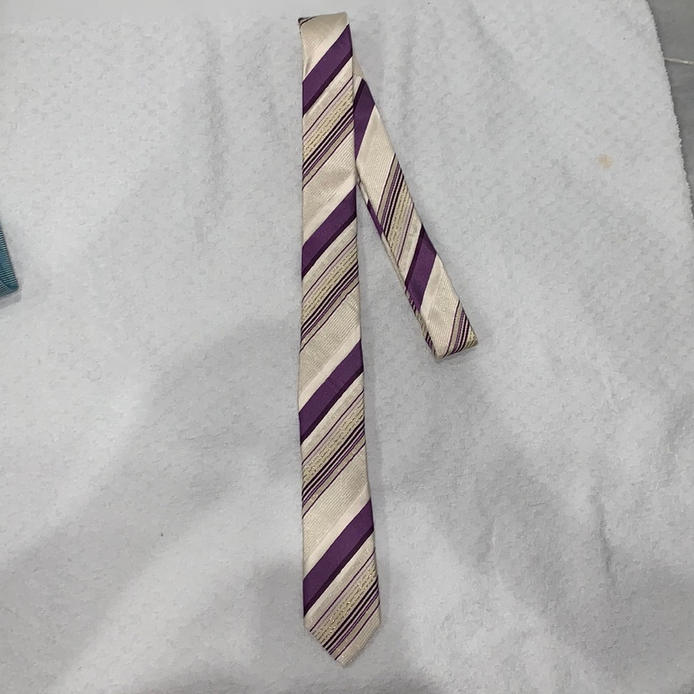 KENZO Mens Vintage Tie. Gorgeous Print